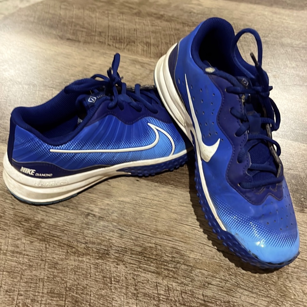 Boys Nike Baseball Turf Shoes SZ 7